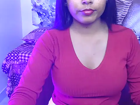 hoty-pinka online show from April 13, 5:24 am