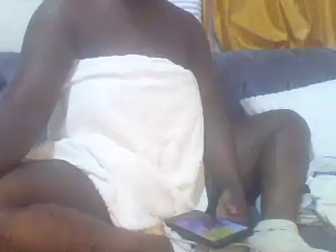 Likhona02 online show from April 11, 9:30 pm