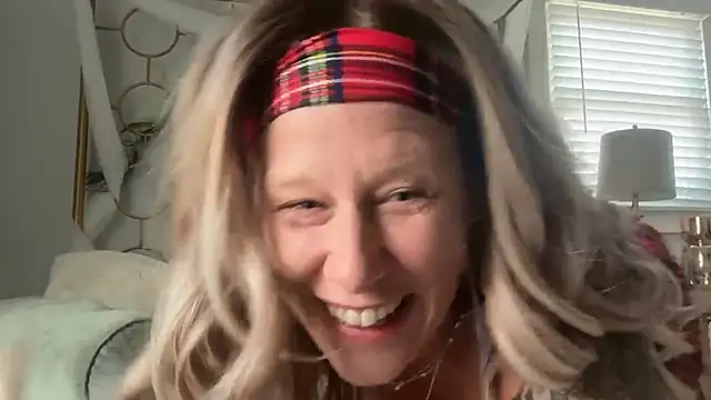 lillysworld online show from March 26, 6:46 pm