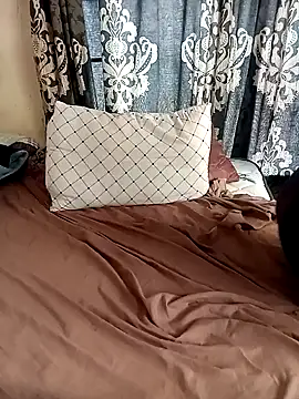 VrXis online show from April 15, 2:24 pm