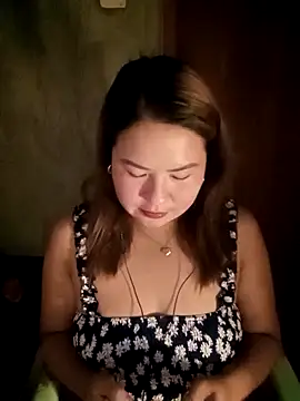 Amazingurlx online show from April 16, 5:03 pm