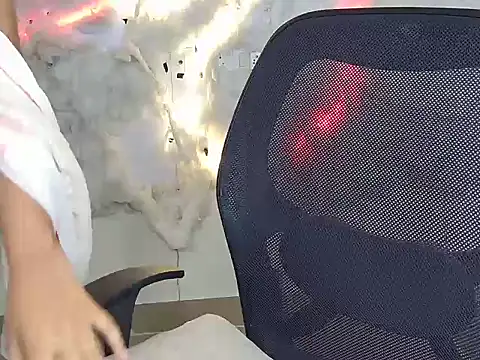 Preety Baby online show from April 8, 2:17 pm