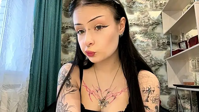 YoursinGoddes online show from April 13, 3:28 pm