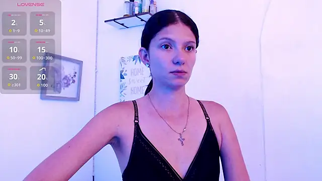 sofy bonnet1 online show from April 10, 2:00 pm