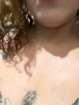 MiaHotboobs online show from April 5, 10:29 pm