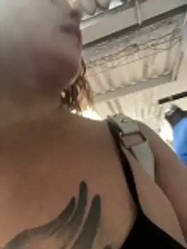 MiaHotboobs online show from April 10, 9:08 pm