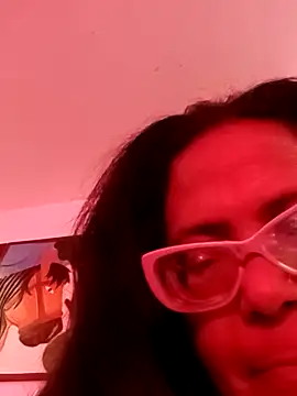 sexymomsn online show from March 29, 1:11 pm