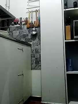 sexymomsn online show from March 30, 11:06 pm