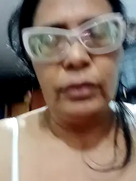 sexymomsn online show from April 8, 11:32 am