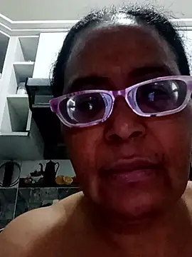 sexymomsn online show from April 11, 10:14 pm