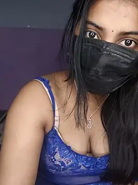 miss eyekiller12 online show from April 4, 6:05 pm