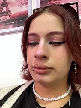 Snapshot of steffmontespink18 chatting on July 17, 1:07 pm steffmontespink18 online show from July 17, 1:07 pm