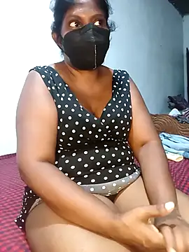 Jayani1978 online show from April 10, 6:12 pm