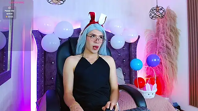 Lizza Jones online show from April 1, 12:06 pm