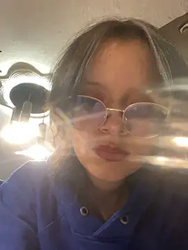 samantha dulce online show from March 30, 8:43 pm