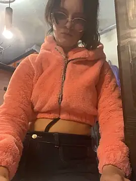 samantha dulce online show from April 5, 9:45 pm