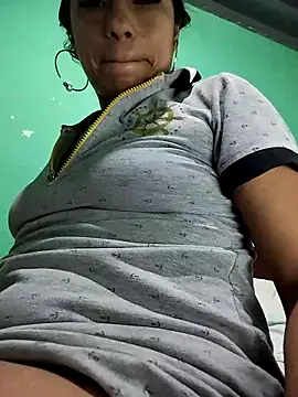 AngelicaStorms online show from April 14, 1:55 am