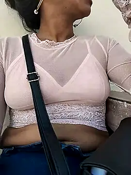 AngelicaStorms online show from April 14, 3:18 pm