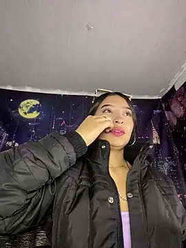 Itze Mua online show from March 27, 3:12 am