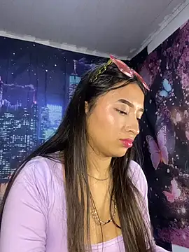 Itze Mua online show from March 28, 10:26 am