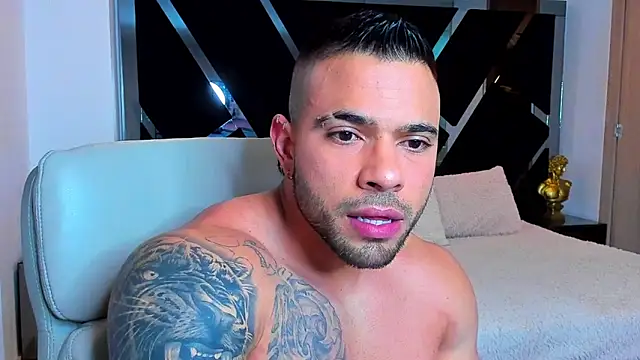 Raytorres online show from April 12, 12:04 am