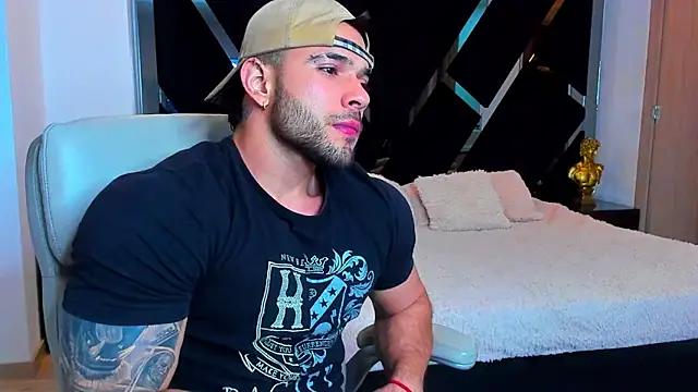 Raytorres online show from April 17, 12:46 am