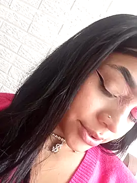 baby-skinnd online show from April 7, 4:18 pm