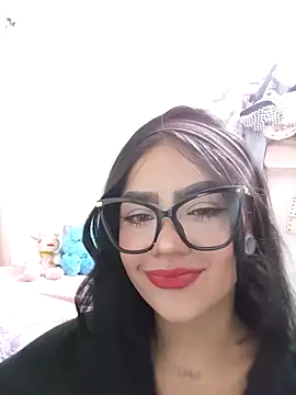 baby-skinnd online show from April 12, 1:32 am