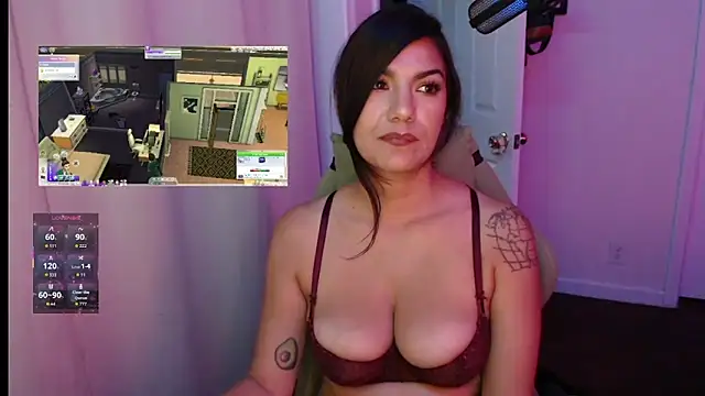sweetRoxie online show from May 15, 11:01 pm