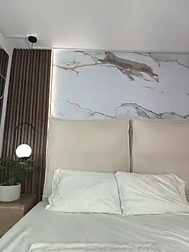 ElenaJamess online show from April 9, 1:16 pm