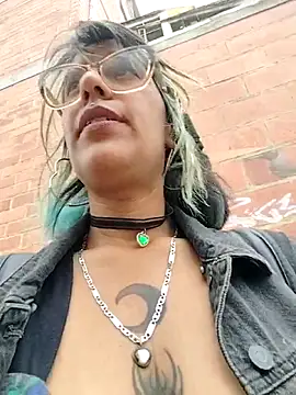 Abby 1-0 online show from April 14, 6:14 pm