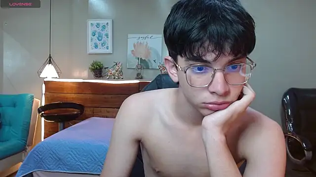 SantiTwinkyy online show from April 14, 12:22 pm