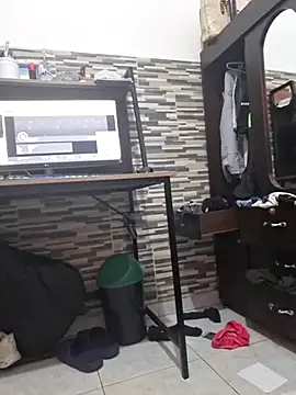 canela2010 online show from March 31, 4:07 pm