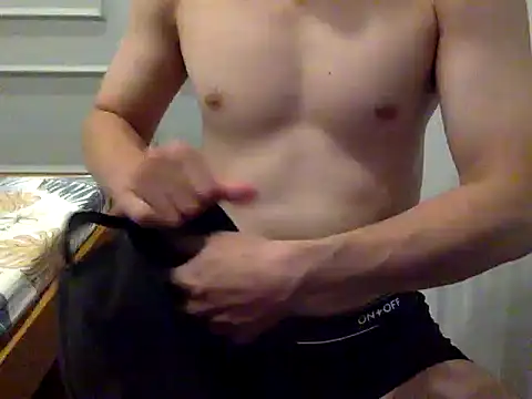 17Komodo online show from April 5, 3:42 pm