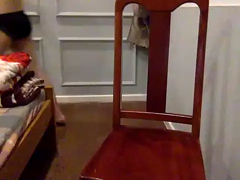 17Komodo online show from April 15, 4:47 pm