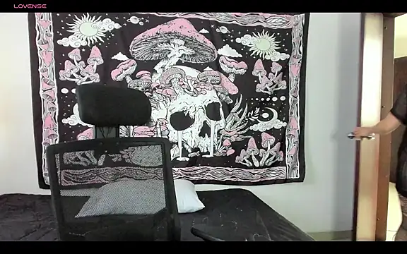 ValentinaXXX  online show from April 16, 9:39 pm