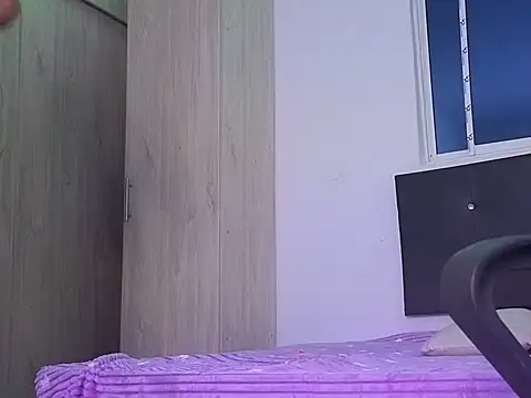 Linda londres online show from April 1, 2:56 am