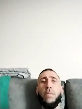 Alexandro111777 online show from March 28, 6:02 am