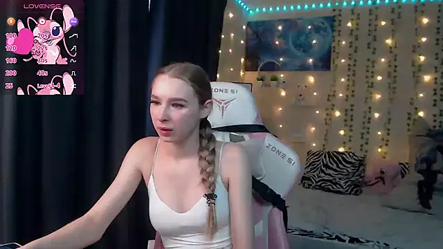 kitsune888 online show from April 16, 12:44 am