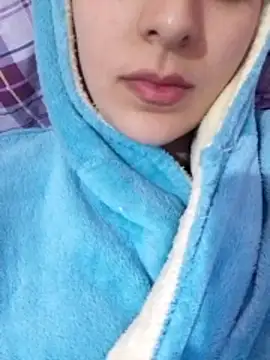 Snapshot of Salma-23 chatting on April 12, 8:58 pm Salma-23 online show from April 12, 8:58 pm