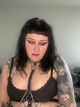 InkMaleficent online show from April 16, 2:40 pm