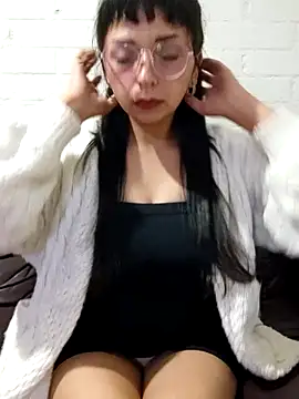 LisaMargo online show from April 12, 6:18 am