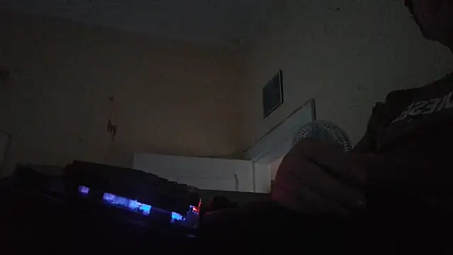 Sueliton2 online show from March 24, 8:58 pm