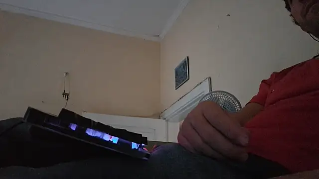 Sueliton2 online show from April 7, 7:03 pm