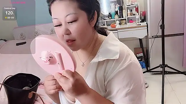 zhenzhen bb online show from April 9, 6:19 am