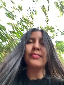 HaileyBiieber online show from April 6, 10:22 pm