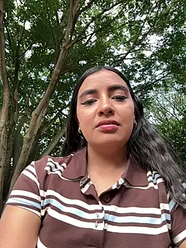 HaileyBiieber online show from April 12, 10:26 pm