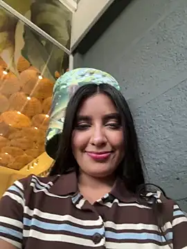 HaileyBiieber online show from April 13, 10:26 pm