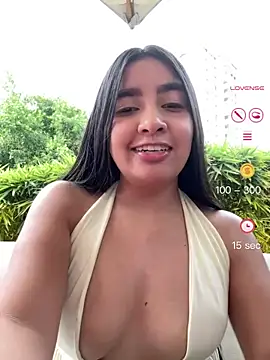 HaileyBiieber online show from May 3, 10:49 pm