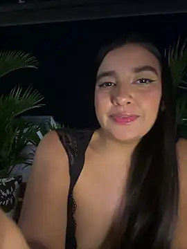 HaileyBiieber online show from May 15, 11:34 pm